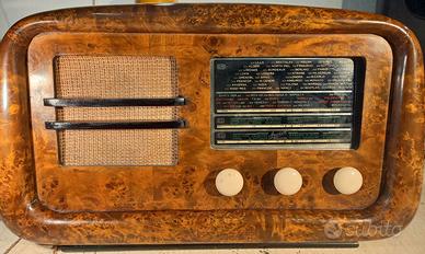 Radio Ariston a valvole anni 40 (CON FM !)