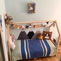 Lettino bimbo/a struttura con forma di casetta