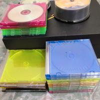 Stock archiviazione dati DVD e CD nuovo