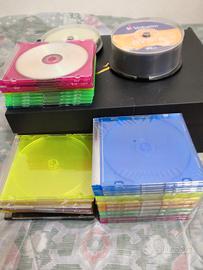 Stock archiviazione dati DVD e CD nuovo