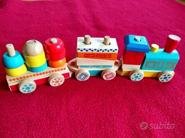 Collezione di giocattoli in legno per neonati