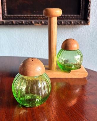 Sale e pepe di Alvar Aalto per Artek