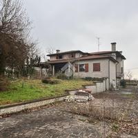 VILLA SINGOLA A SAN GIORGIO BIGARELLO
