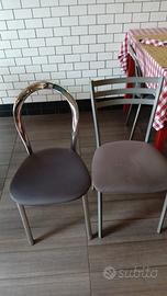 SEDIE E LAMPADARI DI VARI MODELLI