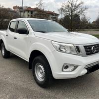 NISSAN NAVARA 2.3 Dci Double Cab Gancio Traino