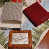 Porta gioielli in legno con lastra in argento 