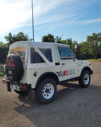 Suzuki santana (samurai)  sj 410 cambio 5 marce