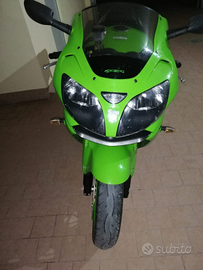 Kawasaki zx9r usata online