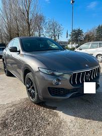 Maserati Levante V6 Diesel 275 CV AWD