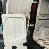 Ricambi opel vivaro 2011 vetroresina interna
