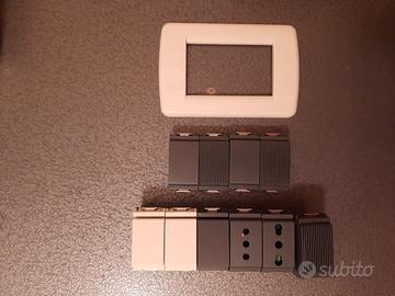 Materiale elettrico Vimar Idea