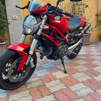 Ducati monster 696 A2