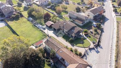 PORZIONE DI BIFAMILIARE A CENTO