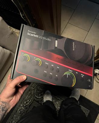 Focusrite Sacrlett 2i2 Sudio
