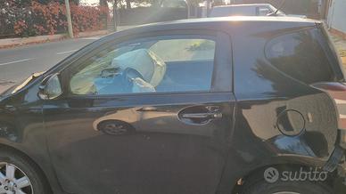 ricambi auto Toyota IQ