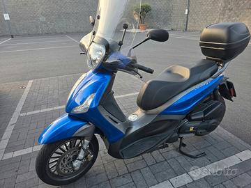 Beverly 300s