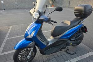 Beverly 300s