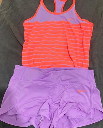Completo Nike