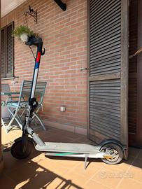 Monopattino elettrico Xiaomi Scooter Pro 2