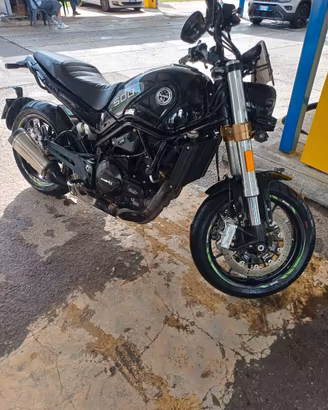 Leoncino 500