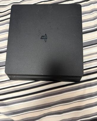 PLAYSTATION 4