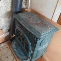 stufa a legna  jotul  