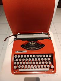 macchina da scrivere olivetti