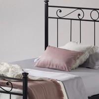 Letto ferro battuto in una piazza e mezzo