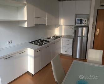 Moderno bilocale per periodo a richiesta