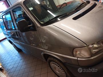  Volkswagen  caravelle 9 posti 