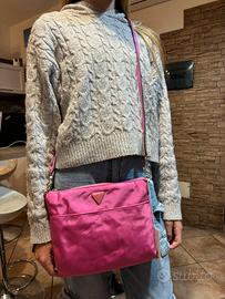 Borsa guess nuova con cartellino