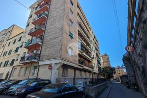 3 LOCALI A GENOVA