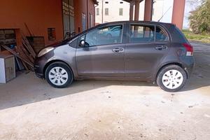Toyota Yaris 1.0 cc benzina