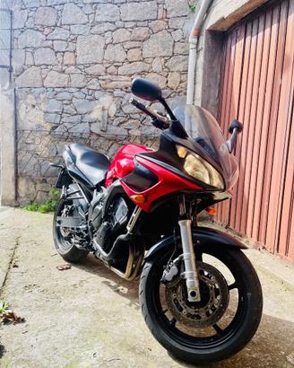 Yamaha Fazer 600