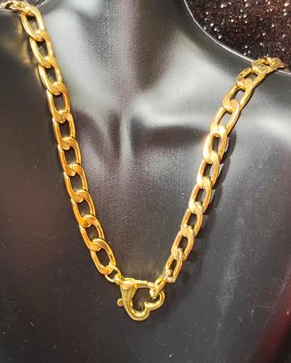 Collana girocollo catena dorata chiusura con cuore