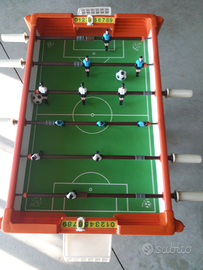 Biliardino da tavolo