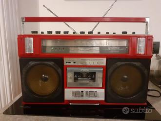 Boombox Gold Star TSR 680.  			