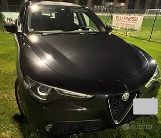 Alfa Romeo Stelvio 2.2 Turbodiesel 180 CV AT8 Q4 E