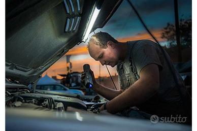 Lampada lavoro sottocofano