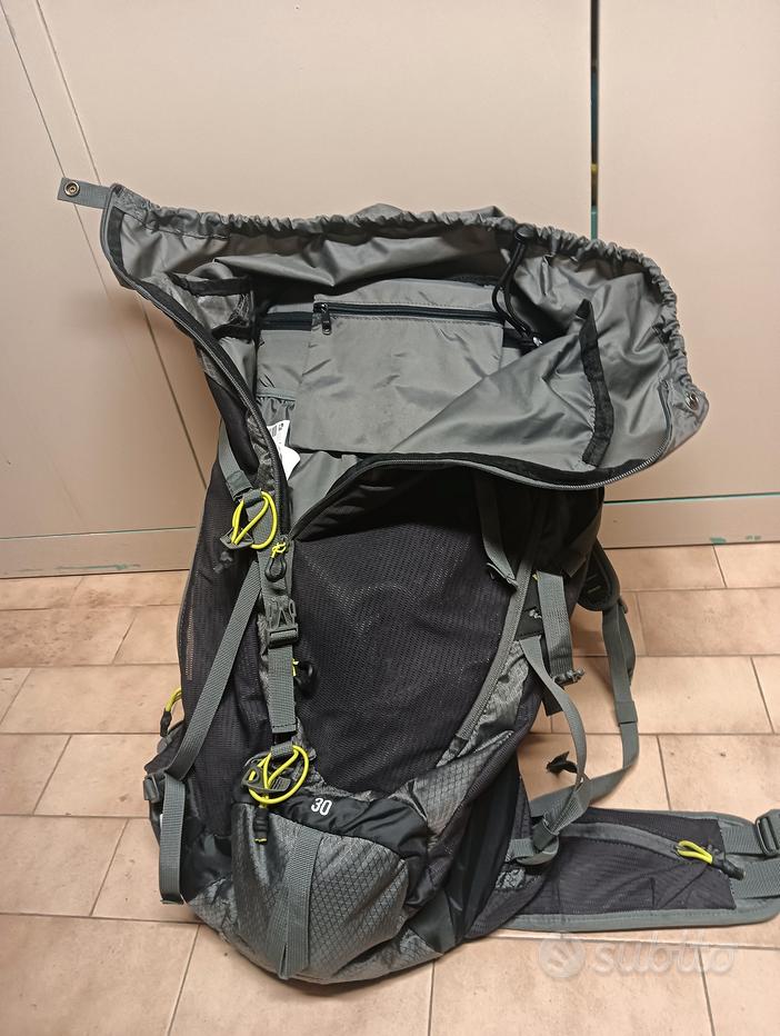 Zaino trekking decathlon Sports e attrezzatura sportiva usata