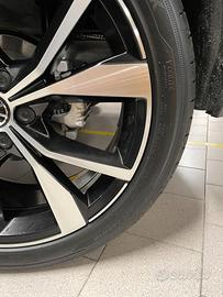 NR.4 gomme estive nuove HANKOOK 215/45 R18 89V