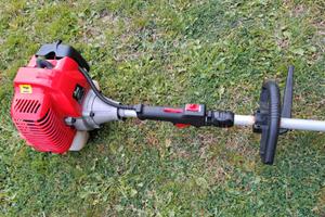 TAGLIAERBA DECESPUGLIATORE MULTIUSO  PG 450 C