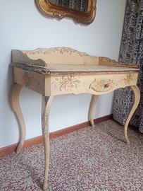 tavolino stile veneziano 