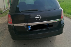 Opel Astra 1.6 benzina GPL