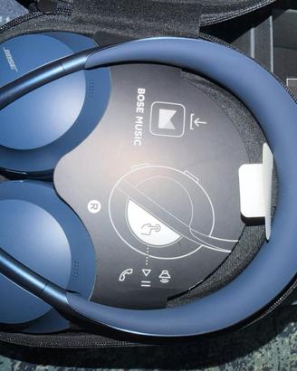 Bose headphones NC 700