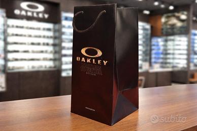 🕶️ Shopper originale Oakley nera – mai usata