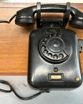 Telefono antico