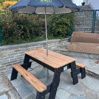 Tavolo bambini con sabbiere appena restaurato