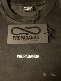 Propaganda T-Shirt, Grafica Astore sul Retro, Nero