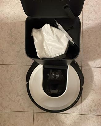 Roomba i7+